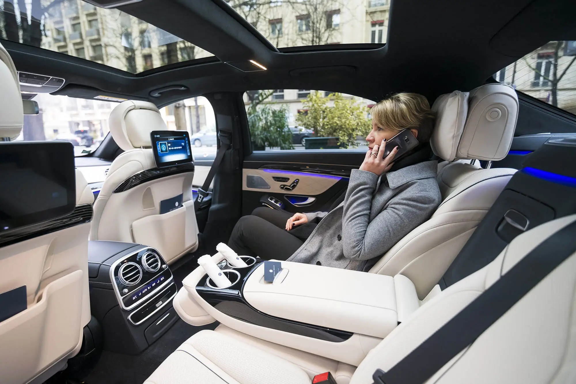 Book a Premium by-the-hour Chauffeur Service | My Daily Driver